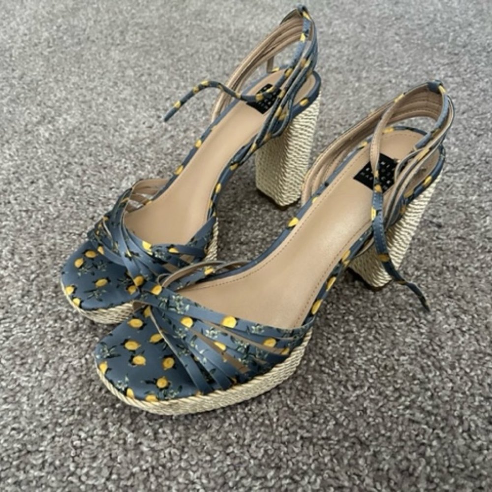 LEMON PRINT ESPADRILLE US SIZE 8.5